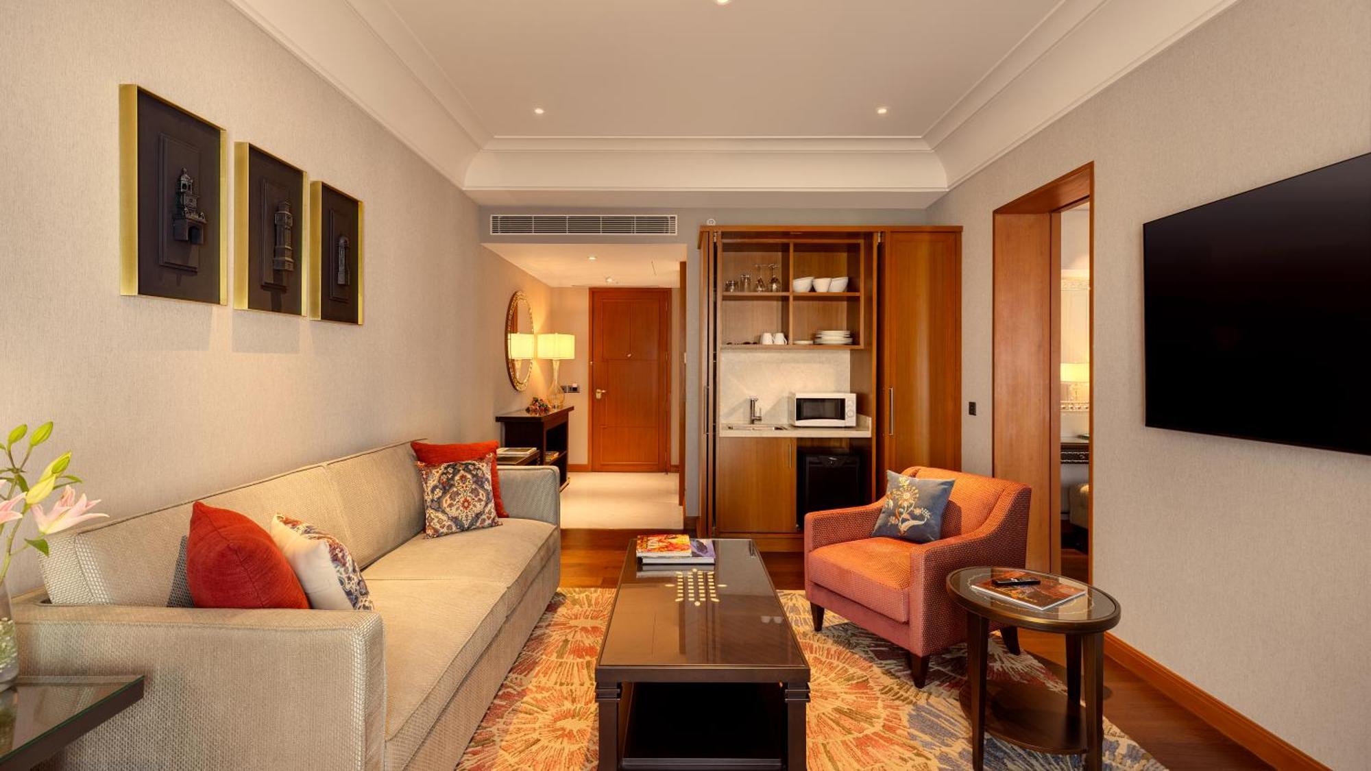 The Leela Hyderabad Banjara Hills Exterior foto