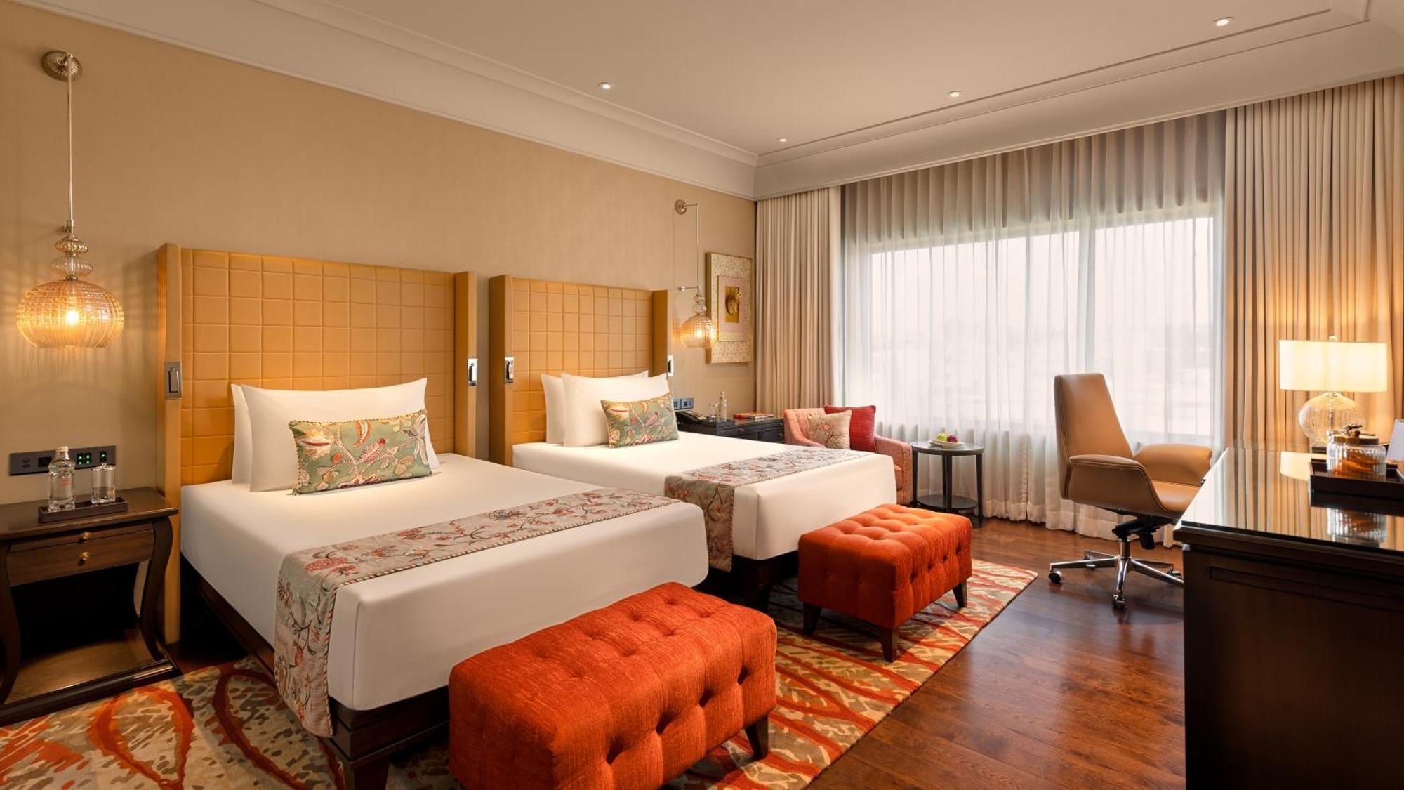 The Leela Hyderabad Banjara Hills Exterior foto