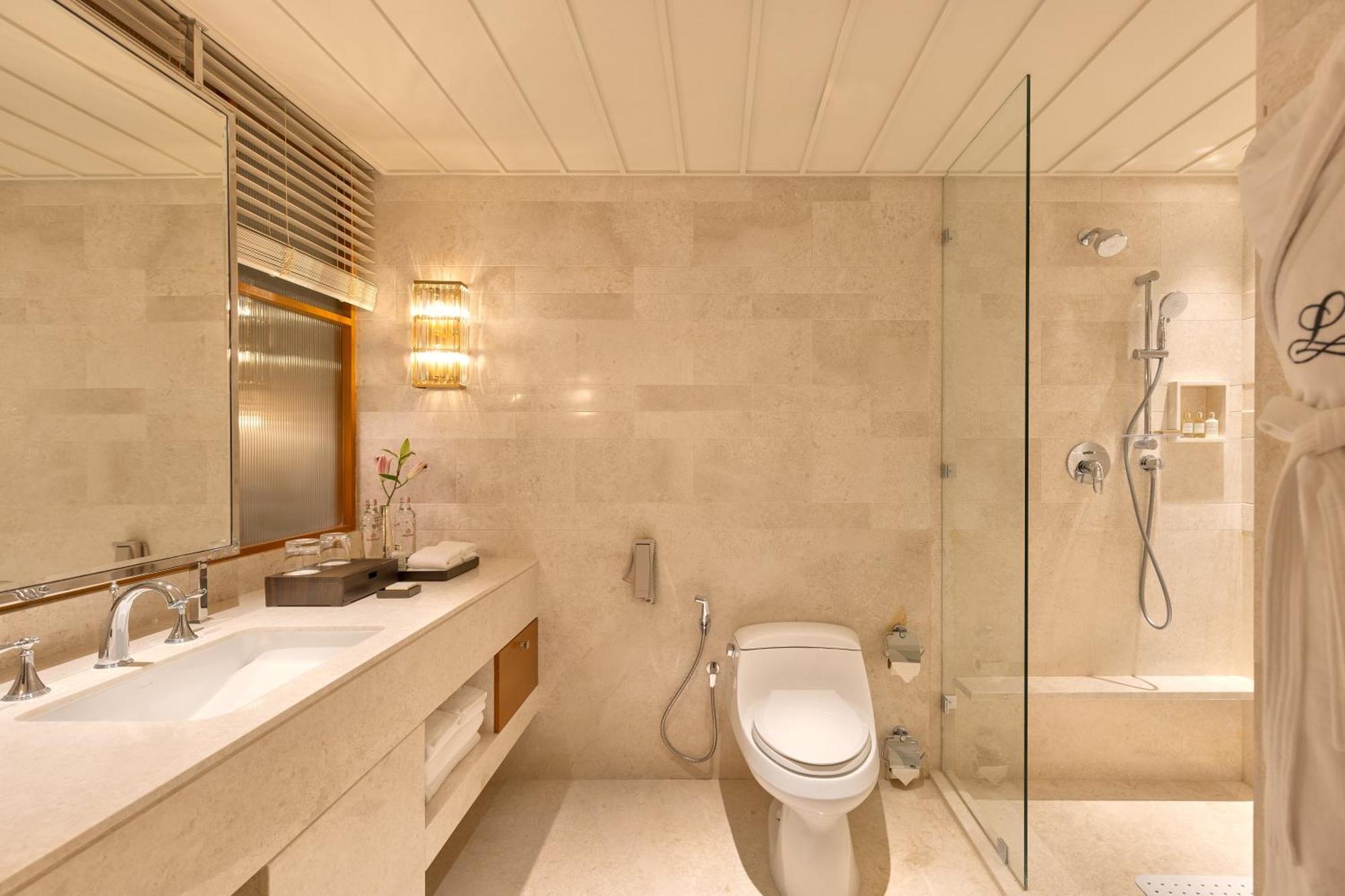 The Leela Hyderabad Banjara Hills Exterior foto